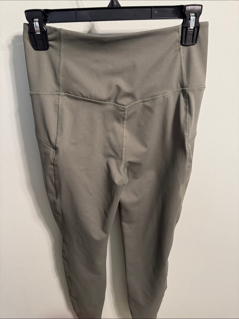 Eddie Bauer Olive Active High-Waist Leggings - Picture 4 of 6